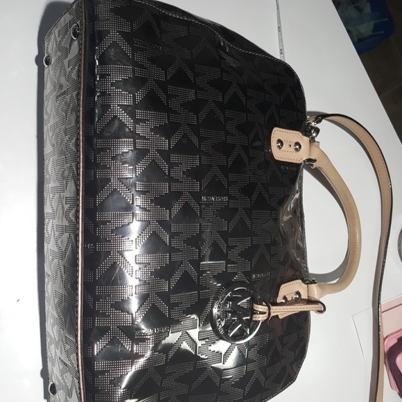 Mickael kors cross silver bag - Picture 2 of 8